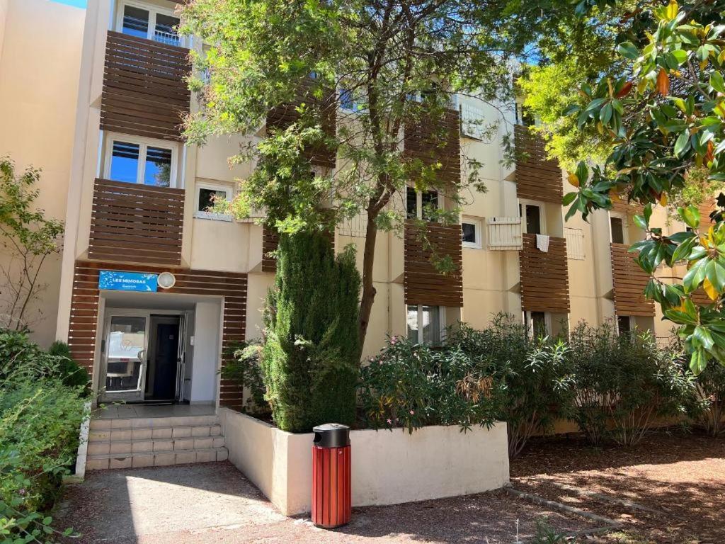 Joli T2 Proche Plage Dans Residence La Londe-les-Maures Ngoại thất bức ảnh